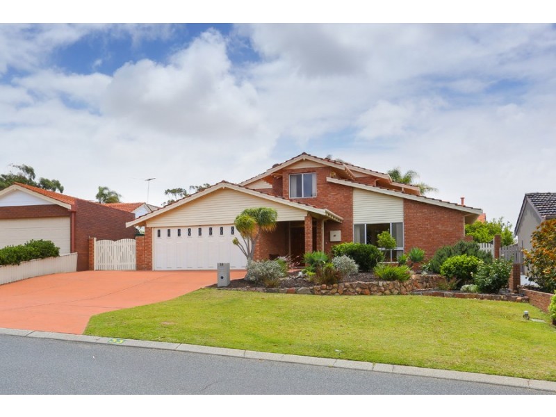 33 Bernedale Way, Duncraig WA 6023