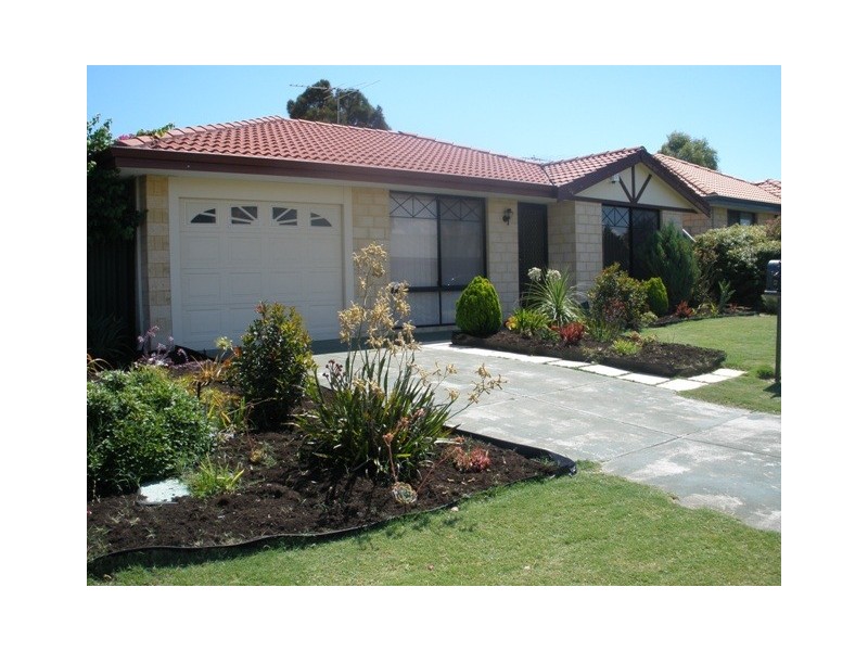 33 Frond Circuit, Banksia Grove WA 6031