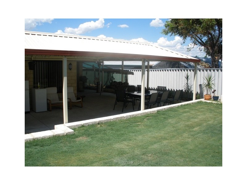 33 Frond Circuit, Banksia Grove WA 6031