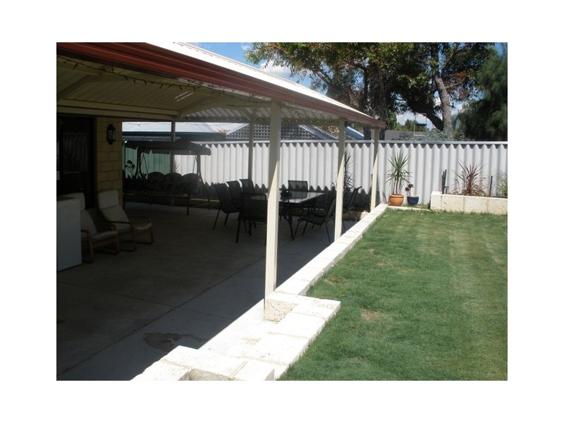 33 Frond Circuit, Banksia Grove WA 6031