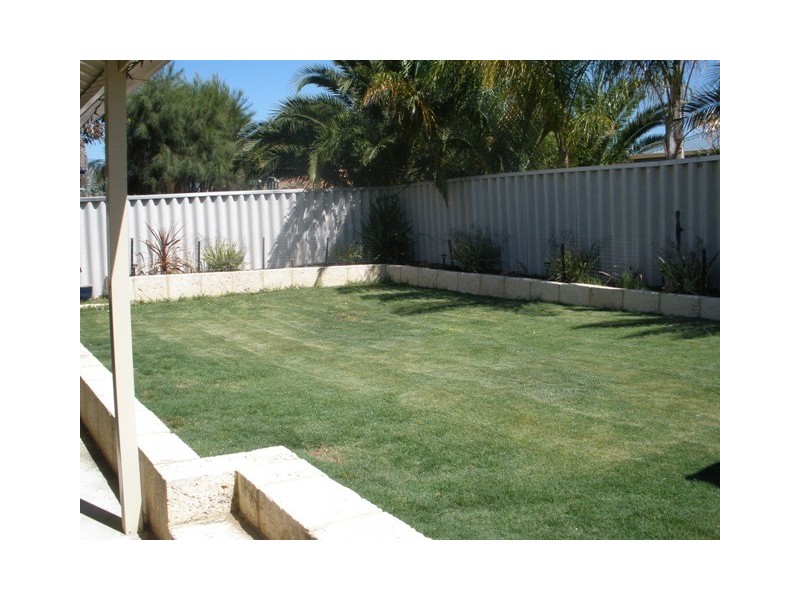 33 Frond Circuit, Banksia Grove WA 6031