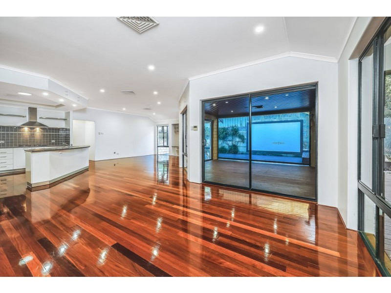 12 Rubens Bend, Ashby WA 6065