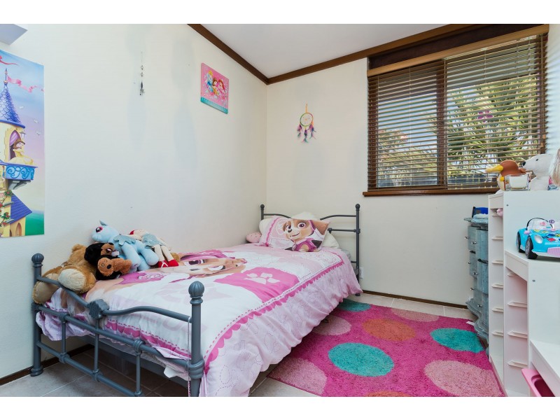 11 Clarkside Court, Wanneroo WA 6065