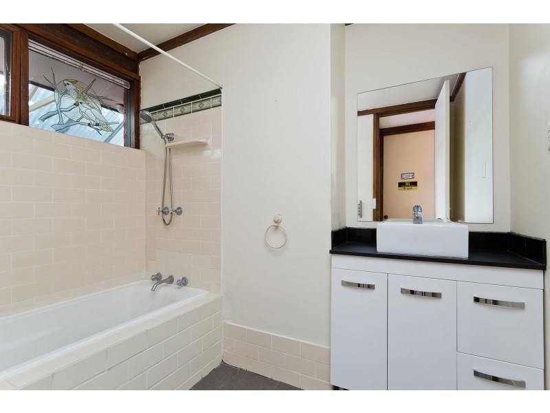 11 Clarkside Court, Wanneroo WA 6065