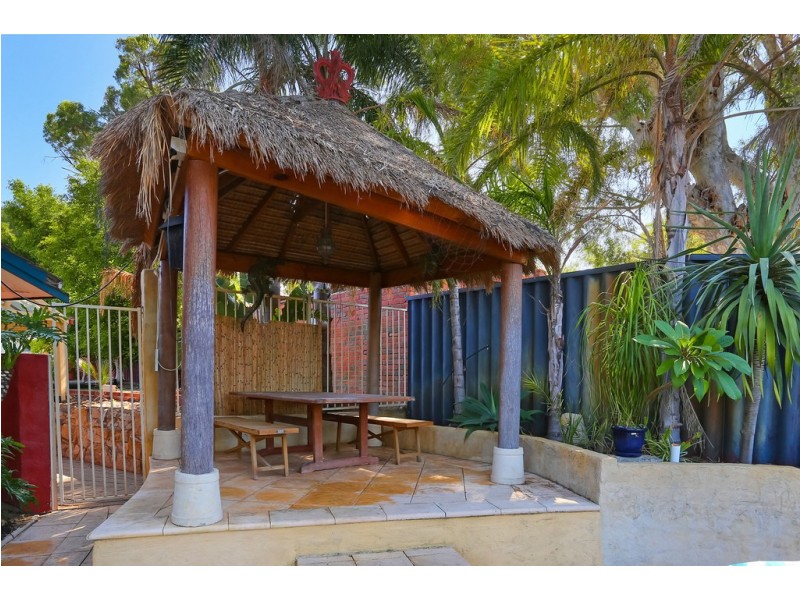 11 Clarkside Court, Wanneroo WA 6065