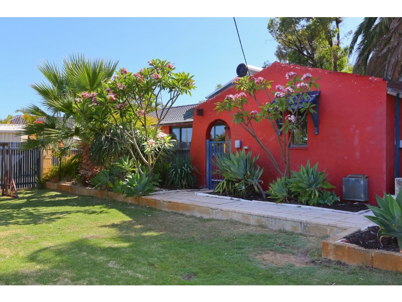 11 Clarkside Court, Wanneroo WA 6065