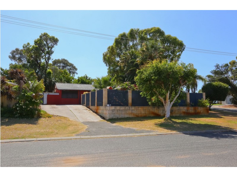 11 Clarkside Court, Wanneroo WA 6065