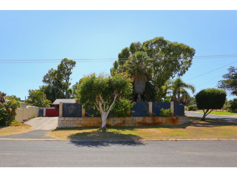 11 Clarkside Court, Wanneroo WA 6065