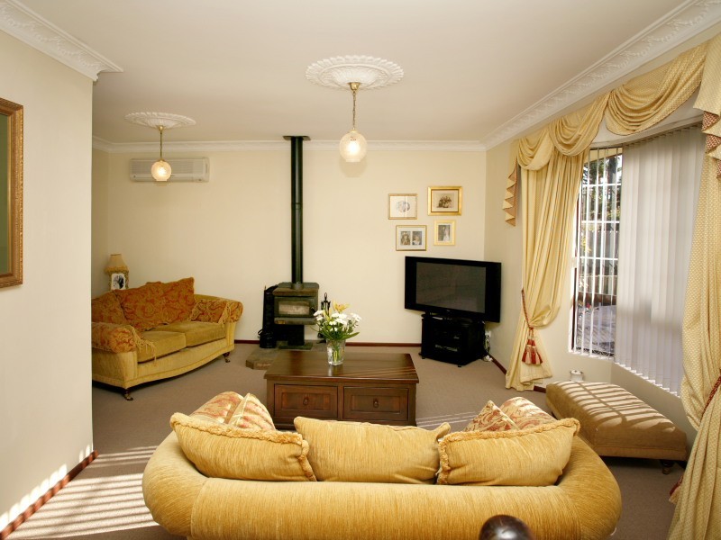 21 Nyunda Drive, Wanneroo WA 6065