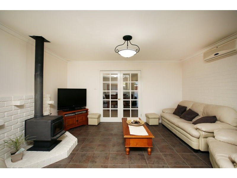 5 Wykes Court, Wanneroo WA 6065