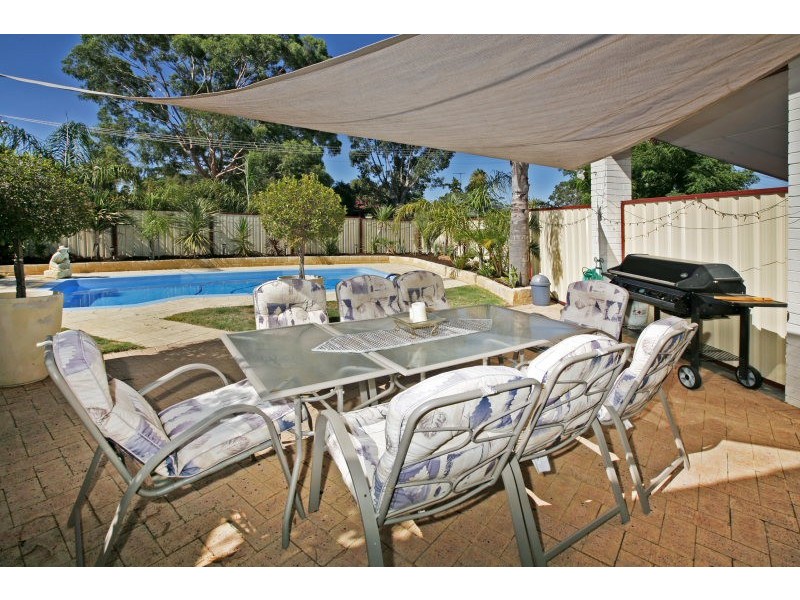 5 Wykes Court, Wanneroo WA 6065