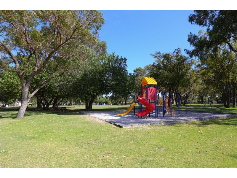 23 Nolyang Crescent, Wanneroo WA 6065