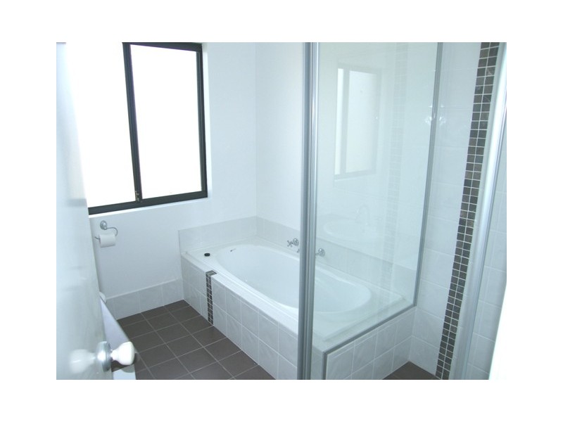 8A Ginsburg Turn, Tapping WA 6065