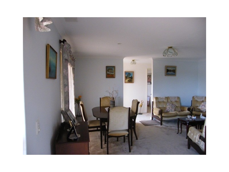 2/4  Callander Ave, Kinross WA 6028