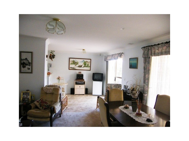 2/4  Callander Ave, Kinross WA 6028