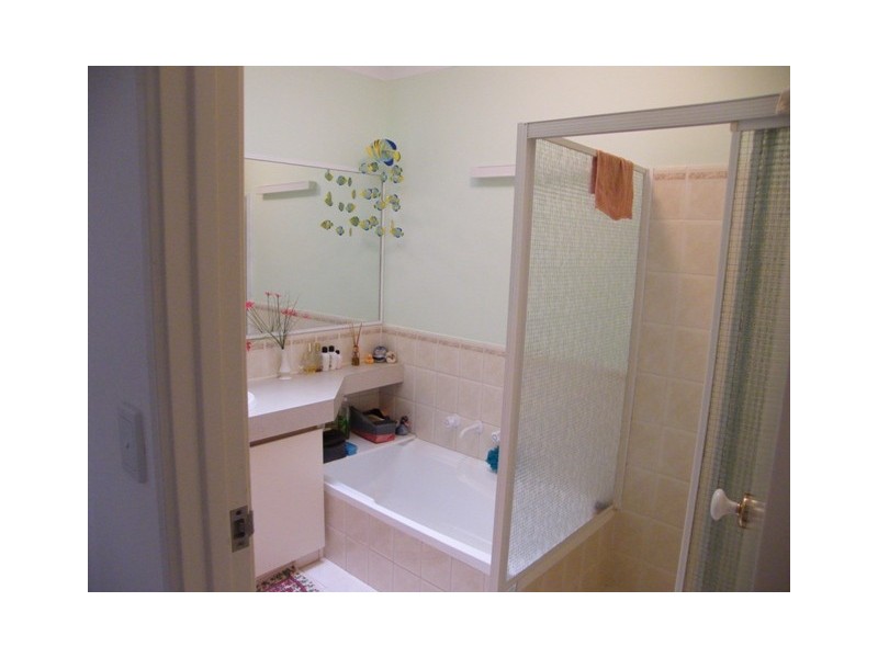 2/4  Callander Ave, Kinross WA 6028