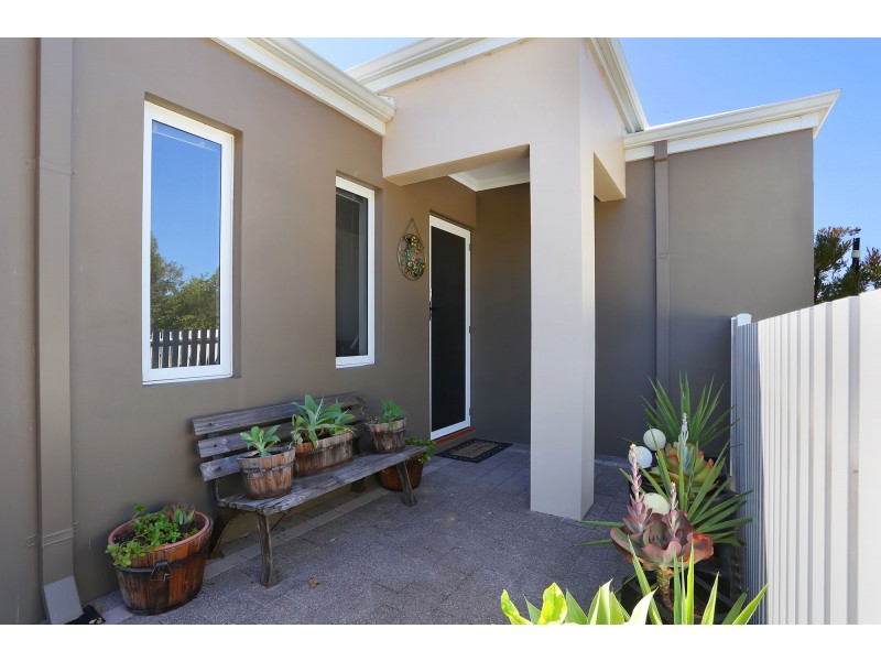 1/37 Wattle Mews, Hocking WA 6065