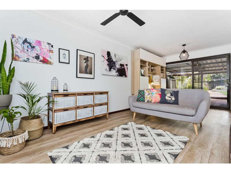 7 Wardong Place, Wanneroo WA 6065