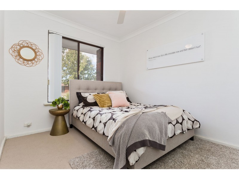 7 Wardong Place, Wanneroo WA 6065