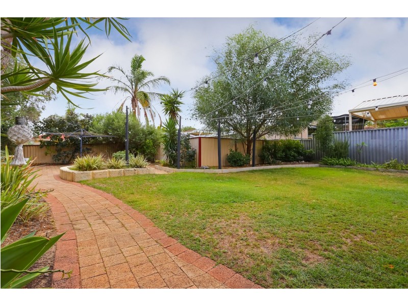 7 Wardong Place, Wanneroo WA 6065