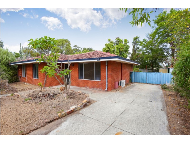 4 Towarda Way, Wanneroo WA 6065