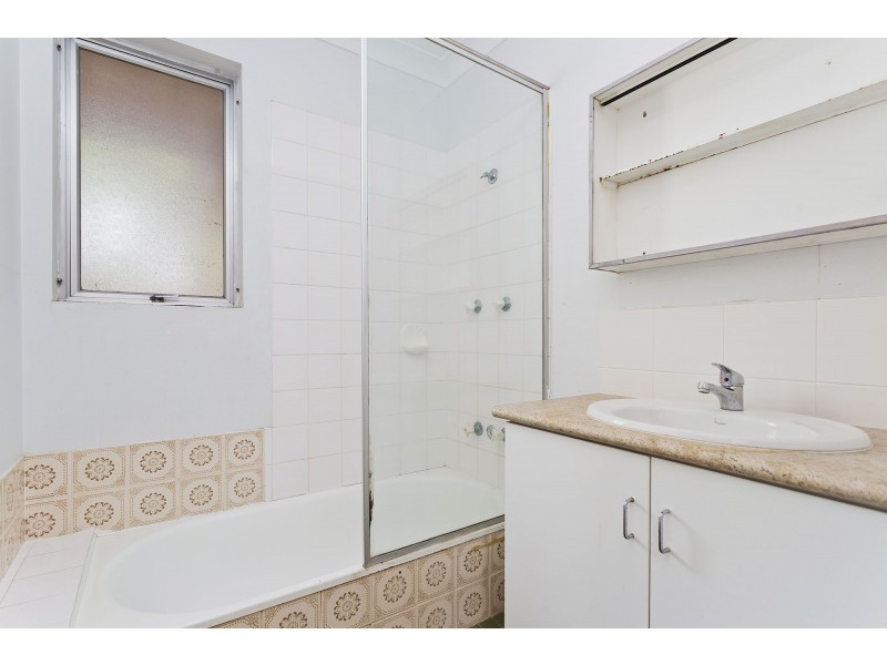 4 Towarda Way, Wanneroo WA 6065