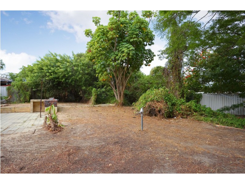 4 Towarda Way, Wanneroo WA 6065