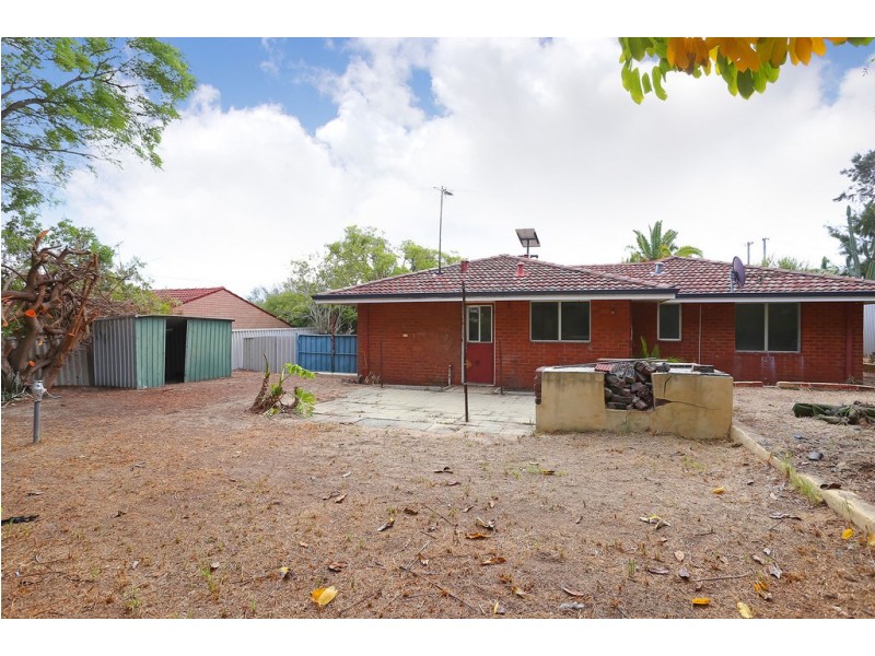 4 Towarda Way, Wanneroo WA 6065