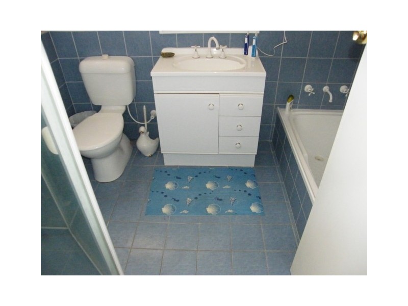 4 Muskoka Ave, Wanneroo WA 6065