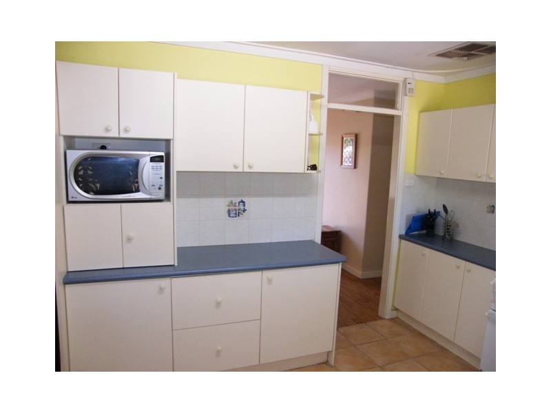 4 Muskoka Ave, Wanneroo WA 6065