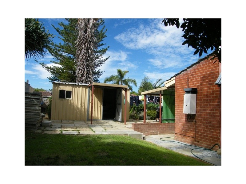 8A  Thompson Drive, Wanneroo WA 6065