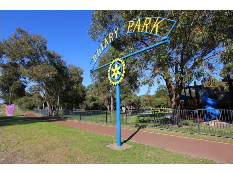 55 Dallas Crescent, Wanneroo WA 6065