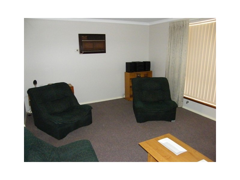 2 Yanna Place, Wanneroo WA 6065