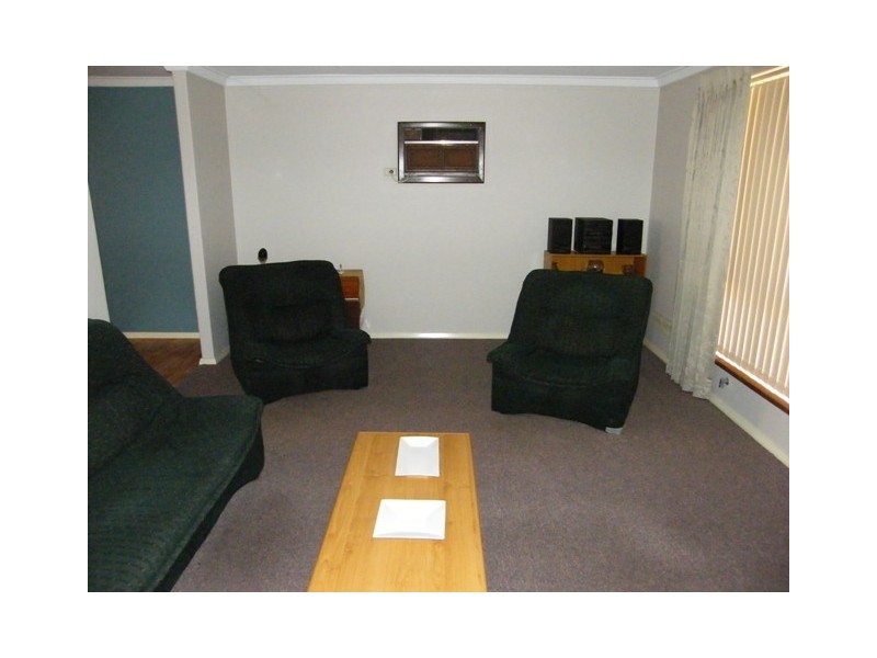 2 Yanna Place, Wanneroo WA 6065