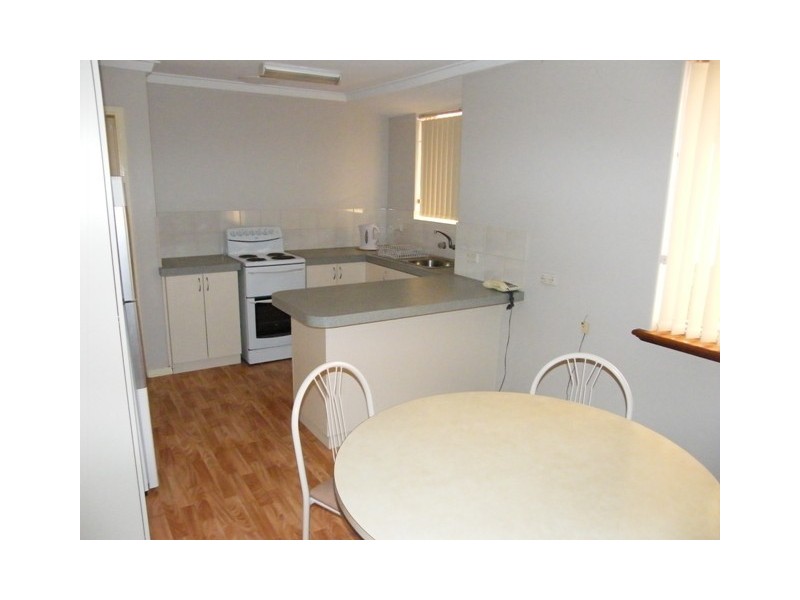 2 Yanna Place, Wanneroo WA 6065