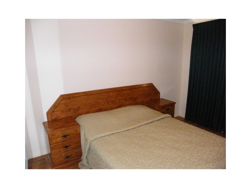 2 Yanna Place, Wanneroo WA 6065