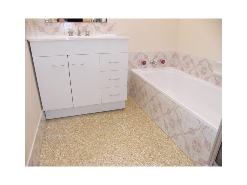 2 Yanna Place, Wanneroo WA 6065