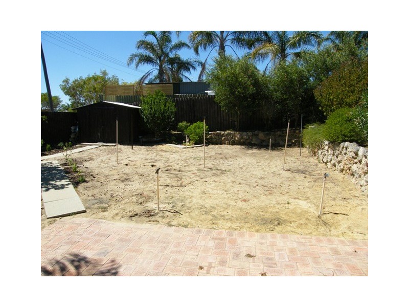 2 Yanna Place, Wanneroo WA 6065