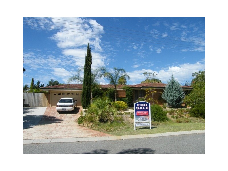 2 Lupin Court, Hocking WA 6065