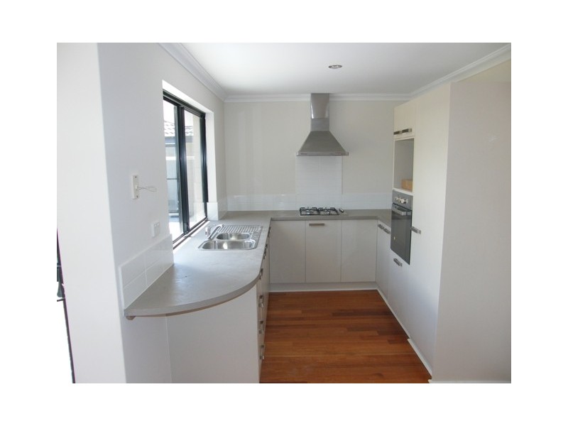 17B  Rosinski Cir, Tapping WA 6065