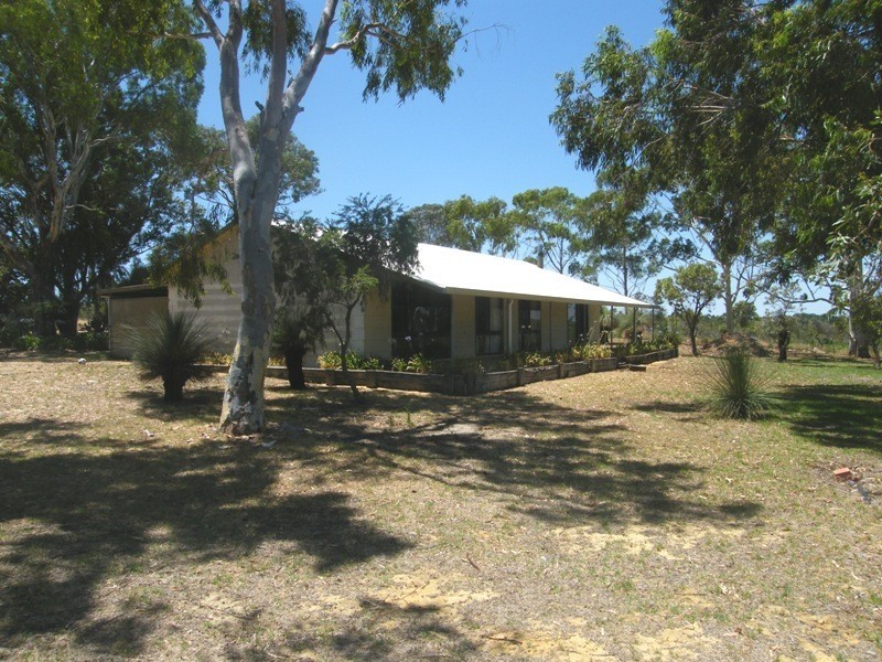 35 Hilltop Rise, Woodridge WA 6041