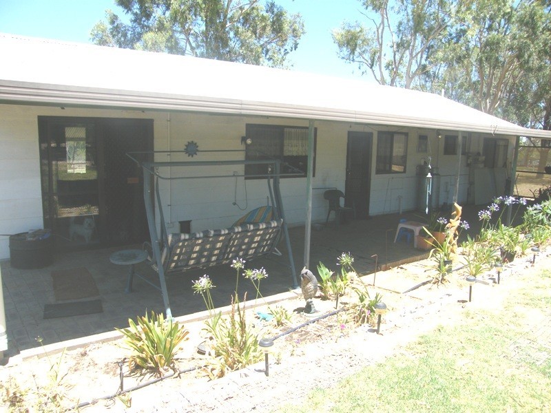 35 Hilltop Rise, Woodridge WA 6041