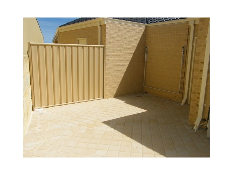 1/107 Hinchinbrook Ave, Ridgewood WA 6030