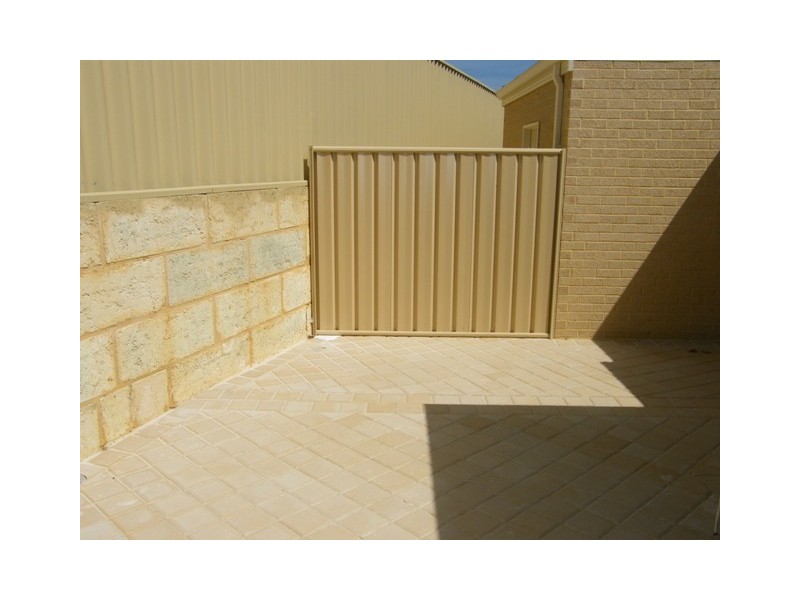 1/107 Hinchinbrook Ave, Ridgewood WA 6030