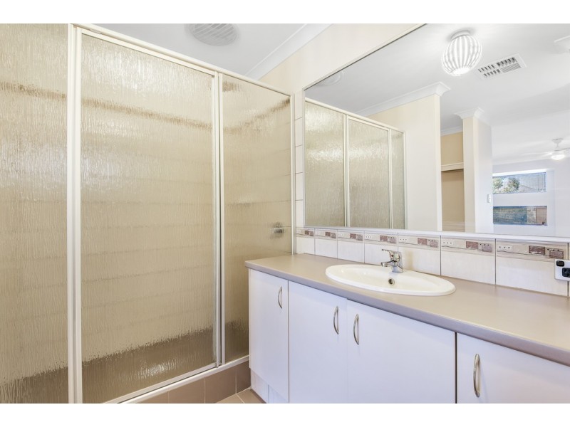 27 Cyandra Loop, Banksia Grove WA 6031