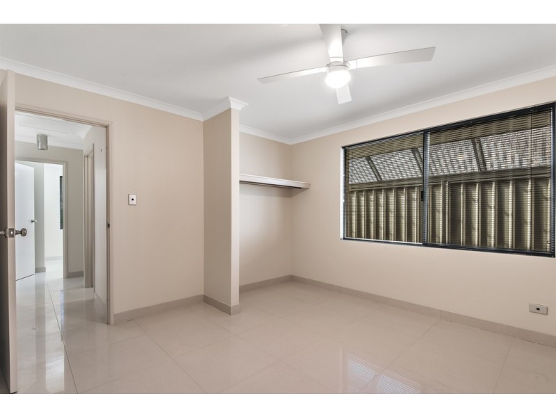 27 Cyandra Loop, Banksia Grove WA 6031