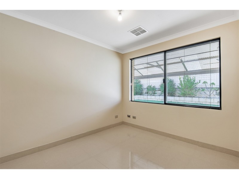 27 Cyandra Loop, Banksia Grove WA 6031