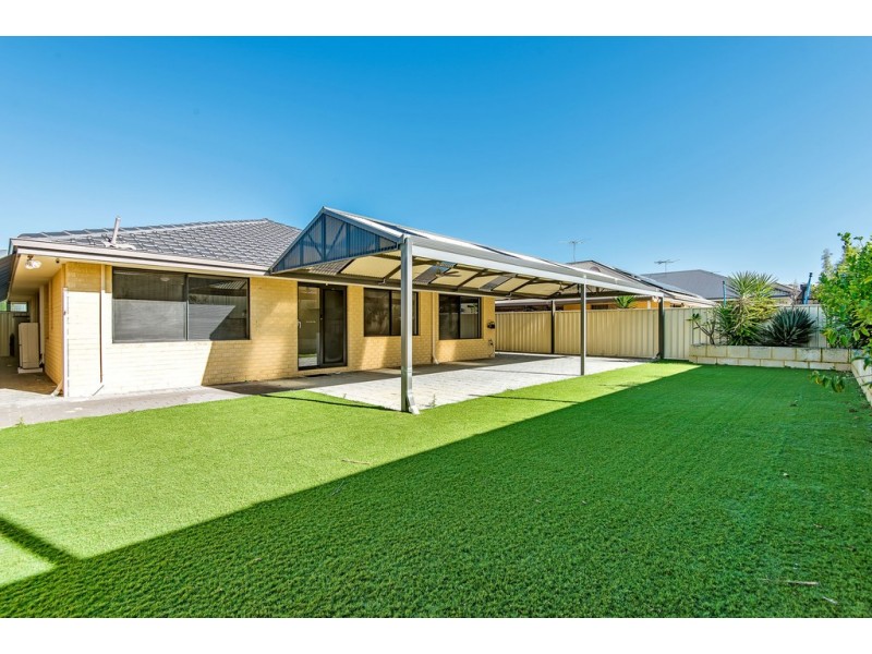 27 Cyandra Loop, Banksia Grove WA 6031