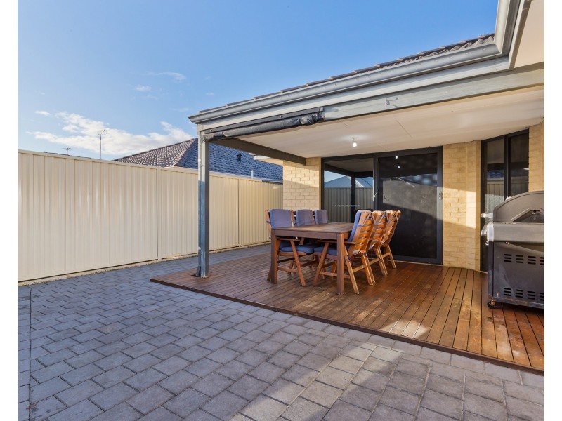 28 Floresta Street, Sinagra WA 6065