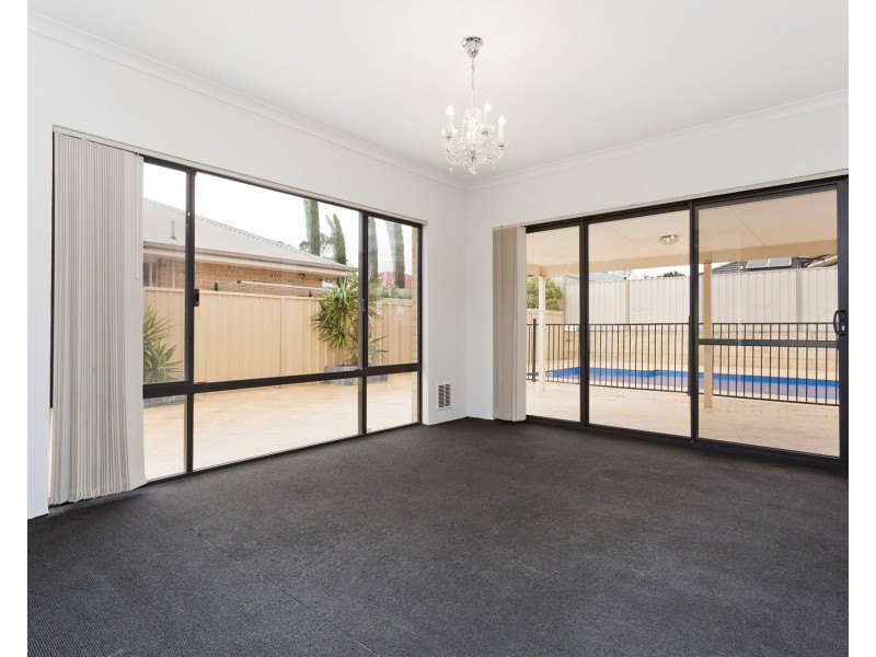 21 Basico Avenue, Sinagra WA 6065